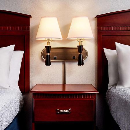 Hampton Inn לונגמונט מראה חיצוני תמונה