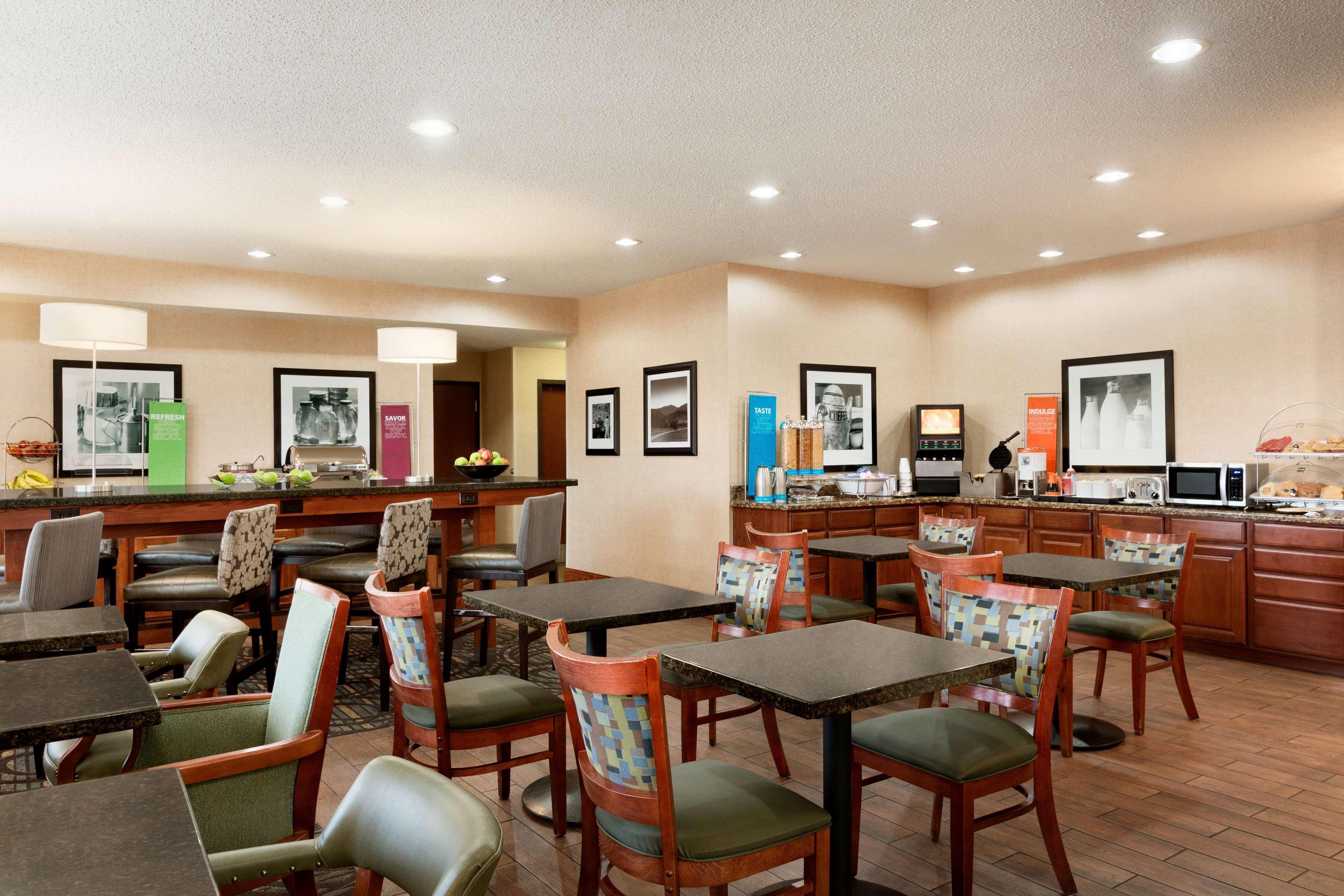 Hampton Inn לונגמונט מראה חיצוני תמונה