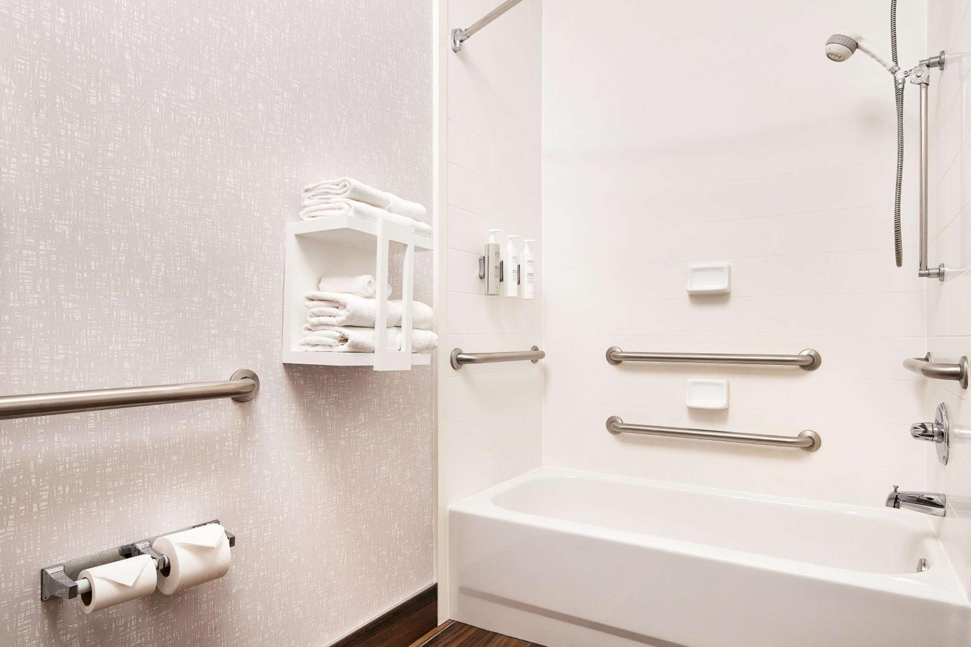 Hampton Inn לונגמונט מראה חיצוני תמונה